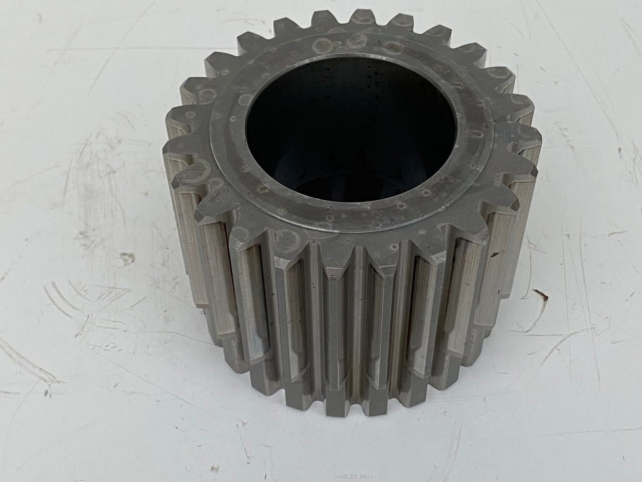 Liebherr Sonnenrad ID-Nr.90008842. FAT450P089, FAT450P091, FAT450P123, FAT450P135. - Moteur de translation pour Pelle sur chenille: photos 3 Liebherr Sonnenrad ID-Nr.90008842. FAT450P089, FAT450P091, FAT450P123, FAT450P135. - Moteur de translation pour Pelle sur chenille: photos 3