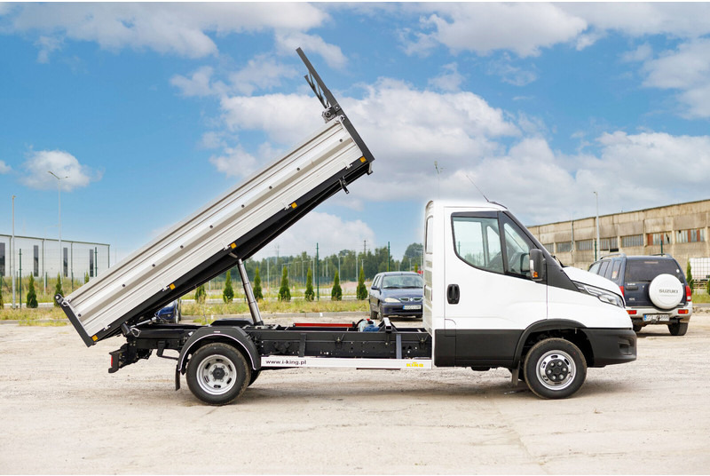 Iveco Daily 50C18 - Utilitaire benne: photos 2 Iveco Daily 50C18 - Utilitaire benne: photos 2