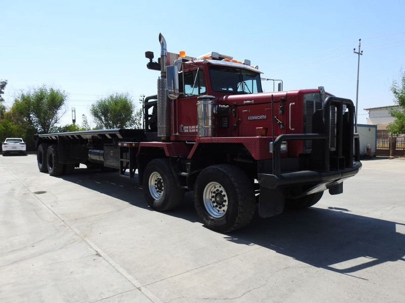 Kenworth * C500 * Bed / Winch * 8x4 Oil Field Truck * - Camion plateau: photos 2 Kenworth * C500 * Bed / Winch * 8x4 Oil Field Truck * - Camion plateau: photos 2