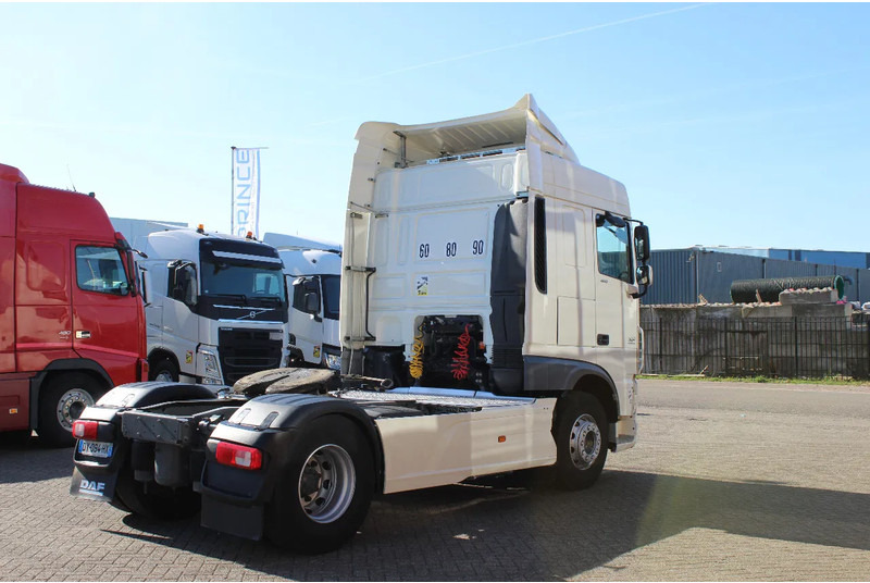 DAF XF 106.460 * EURO6 * 4X2 * - Tracteur routier: photos 3 DAF XF 106.460 * EURO6 * 4X2 * - Tracteur routier: photos 3