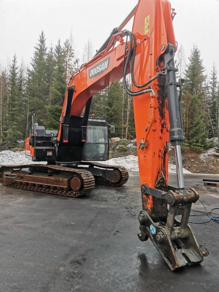 Doosan DX 300 LC-5 - Pelle sur chenille: photos 4 Doosan DX 300 LC-5 - Pelle sur chenille: photos 4