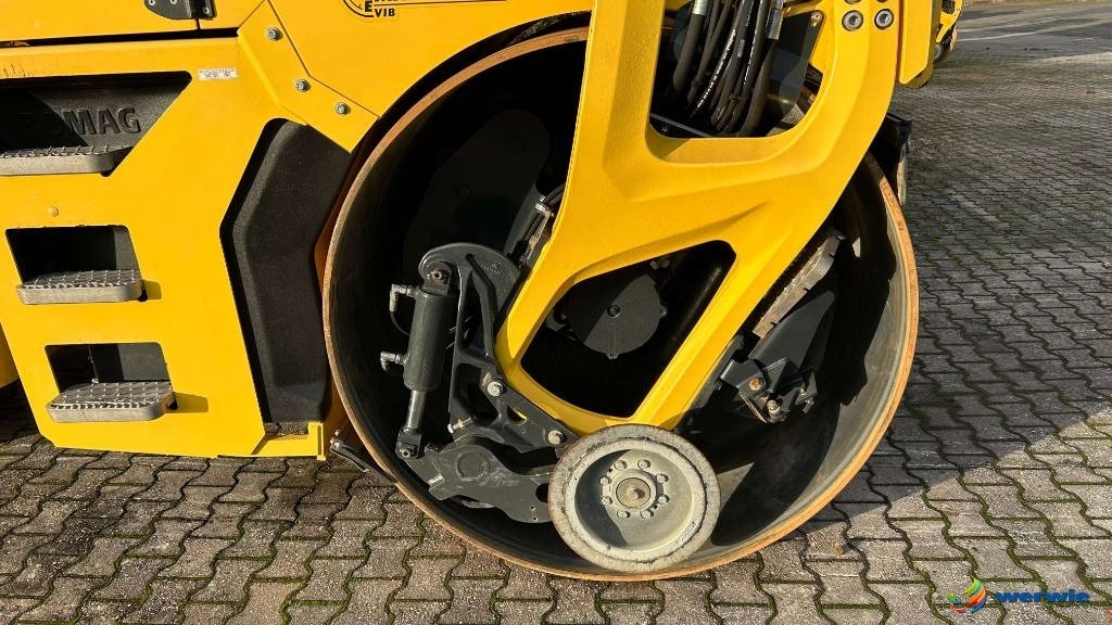 Bomag BW 206 AD-5 AM - Rouleau compresseur: photos 4 Bomag BW 206 AD-5 AM - Rouleau compresseur: photos 4