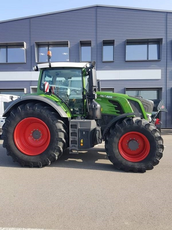 Fendt 828 Vario Profi Plus - Tracteur agricole: photos 4 Fendt 828 Vario Profi Plus - Tracteur agricole: photos 4