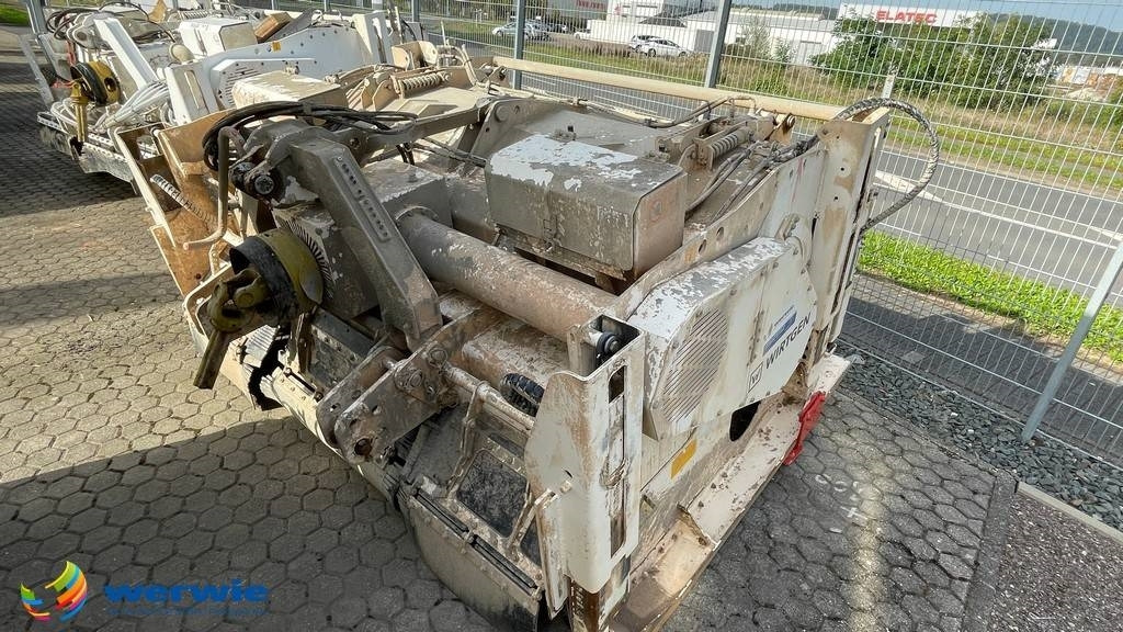Wirtgen WS 250 - Travaux routiers: photos 3 Wirtgen WS 250 - Travaux routiers: photos 3