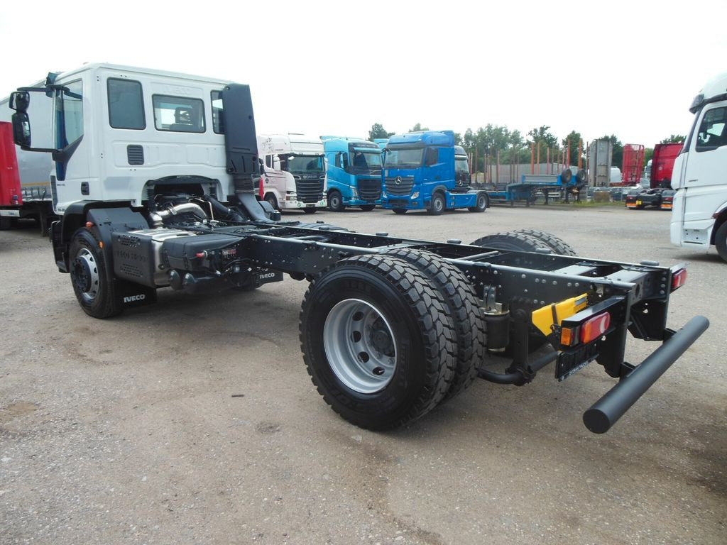 Iveco EUROCARGO ML 180E28/P, PTO - Châssis cabine: photos 4 Iveco EUROCARGO ML 180E28/P, PTO - Châssis cabine: photos 4