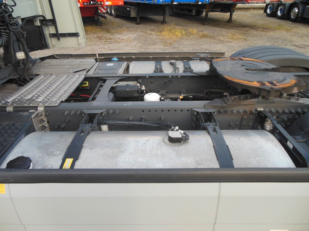 Volvo FH 13/460 TURBO COMPOUND,I-SAVE,I-PARK COOL,TOP Volvo FH 13/460 TURBO COMPOUND,I-SAVE,I-PARK COOL,TOP - Tracteur routier: photos 5 Volvo FH 13/460 TURBO COMPOUND,I-SAVE,I-PARK COOL,TOP Volvo FH 13/460 TURBO COMPOUND,I-SAVE,I-PARK COOL,TOP - Tracteur routier: photos 5