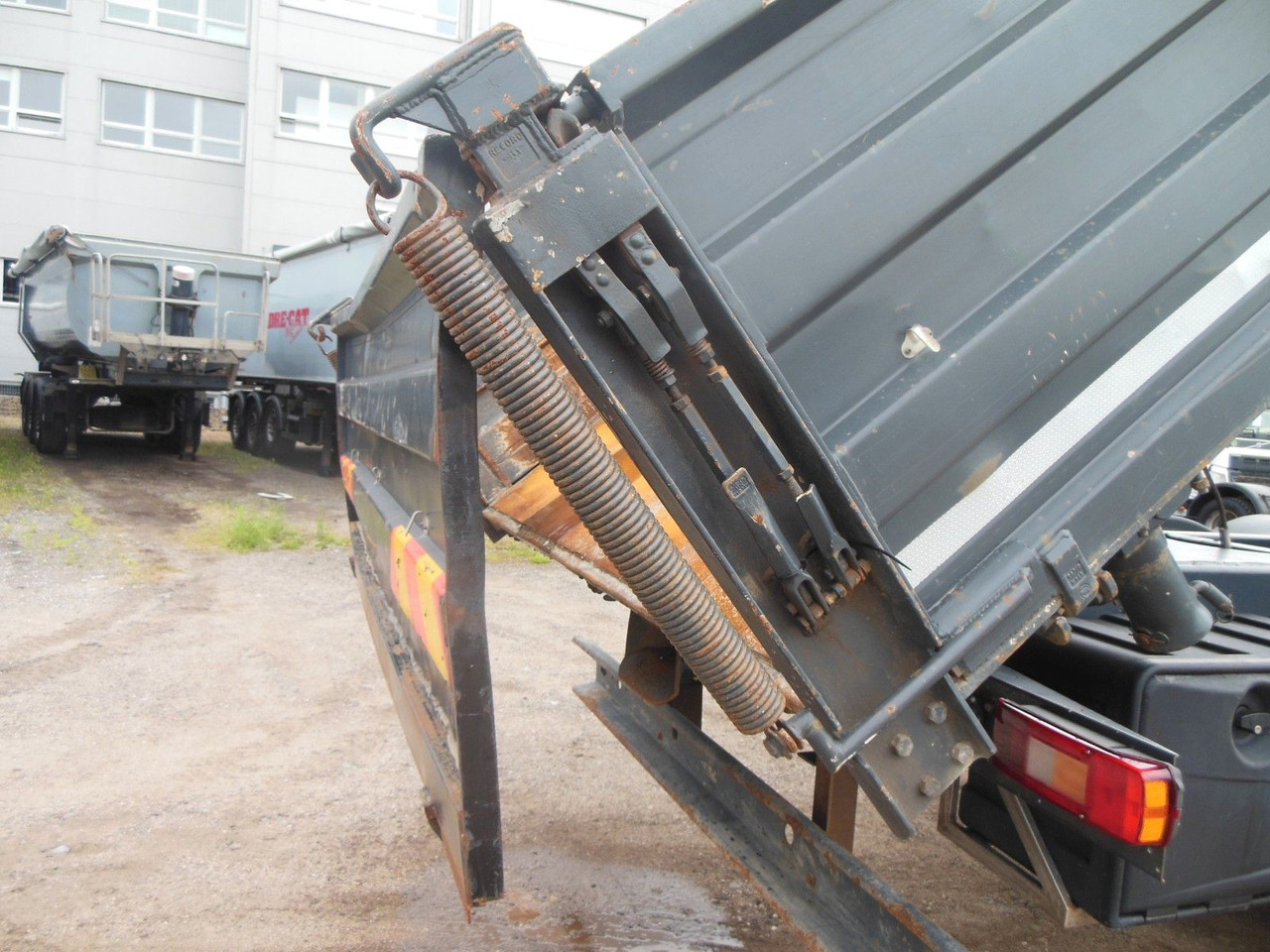 Camion benne, Camion grue Volvo FM 410, 6X2, DREISEITEN KIPPER, HIAB XS 211: photos 14