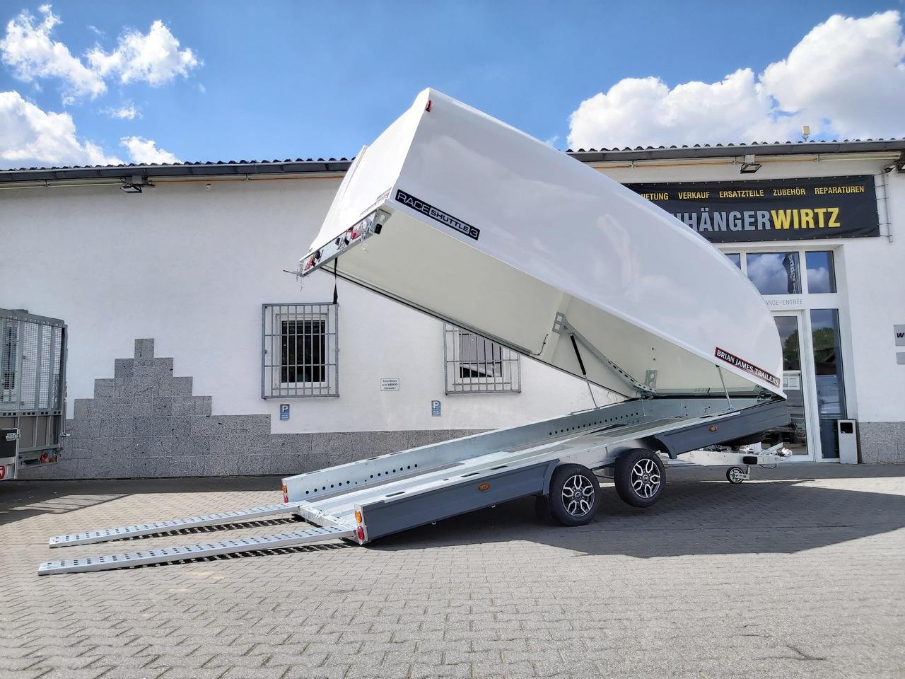 BJT Race Shuttle 3 Transporter 470x195x160cm ankippbar Alufelgen black 100km/H 3000kg - Remorque porte-voitures: photos 5 BJT Race Shuttle 3 Transporter 470x195x160cm ankippbar Alufelgen black 100km/H 3000kg - Remorque porte-voitures: photos 5