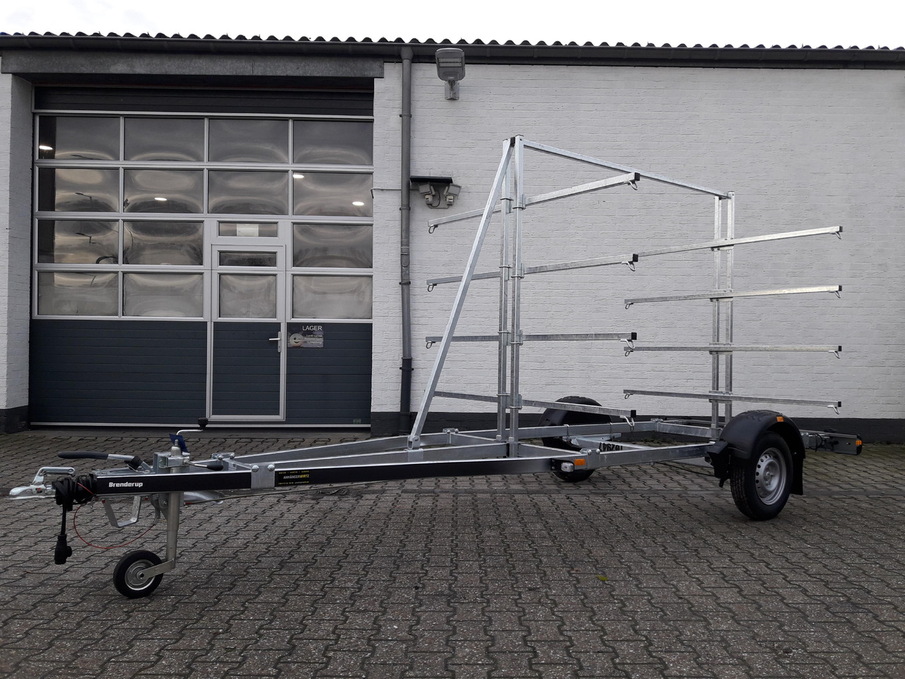 Brenderup Boattrailer Bootsanhänger 161000B CX Kanu / Kayak SUP Board Gestell 1000kg Online Aktion - Remorque bateau: photos 1 Brenderup Boattrailer Bootsanhänger 161000B CX Kanu / Kayak SUP Board Gestell 1000kg Online Aktion - Remorque bateau: photos 1