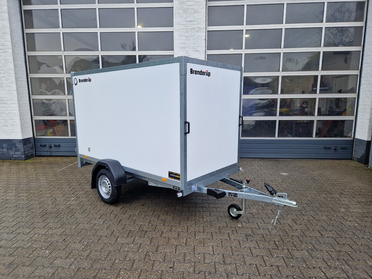 Brenderup Cargo Dynamic CD260 UBD 260x130x150cm Hecktüren Wabenwände (S) 750kg - Remorque fourgon: photos 2 Brenderup Cargo Dynamic CD260 UBD 260x130x150cm Hecktüren Wabenwände (S) 750kg - Remorque fourgon: photos 2