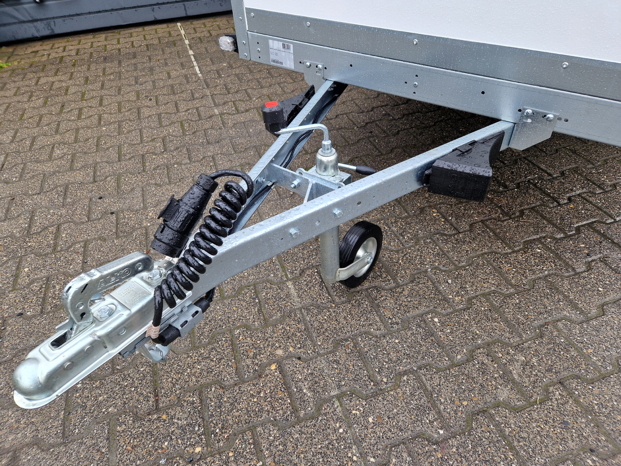 Brenderup Cargo Dynamic CD260 UBD 260x130x150cm Hecktüren Wabenwände (S) 750kg - Remorque fourgon: photos 3 Brenderup Cargo Dynamic CD260 UBD 260x130x150cm Hecktüren Wabenwände (S) 750kg - Remorque fourgon: photos 3
