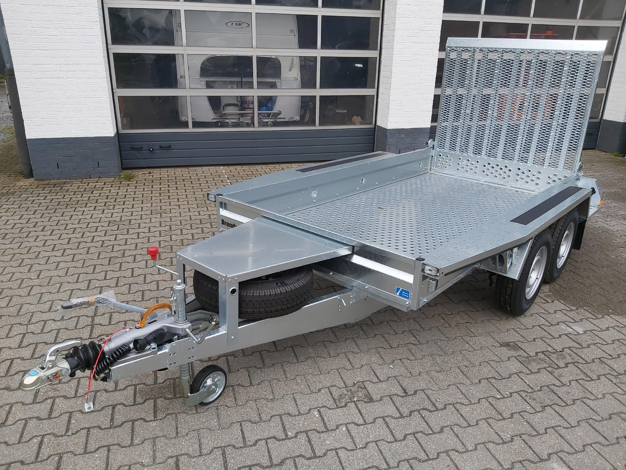 Brenderup Maschinentransporter MT 3080 STF 308x152x25cm Stahllochboden 3000kg - Remorque porte engin: photos 3 Brenderup Maschinentransporter MT 3080 STF 308x152x25cm Stahllochboden 3000kg - Remorque porte engin: photos 3