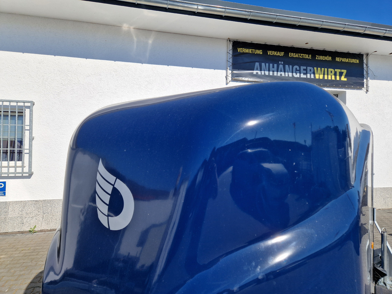 Debon Cargo 1300 300x152x168cm royal blau Seitentür 100km/H Pullman 1300kg - Remorque fourgon: photos 5 Debon Cargo 1300 300x152x168cm royal blau Seitentür 100km/H Pullman 1300kg - Remorque fourgon: photos 5