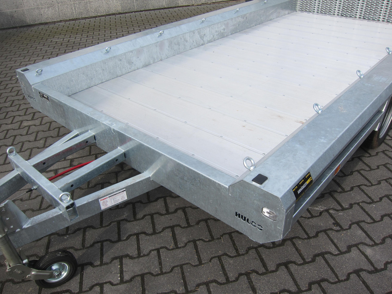 HULCO TERRAX Aluboden 394x188x27cm Heckrampe 100cm Tridem (XL) 3500kg - Remorque porte engin: photos 3 HULCO TERRAX Aluboden 394x188x27cm Heckrampe 100cm Tridem (XL) 3500kg - Remorque porte engin: photos 3