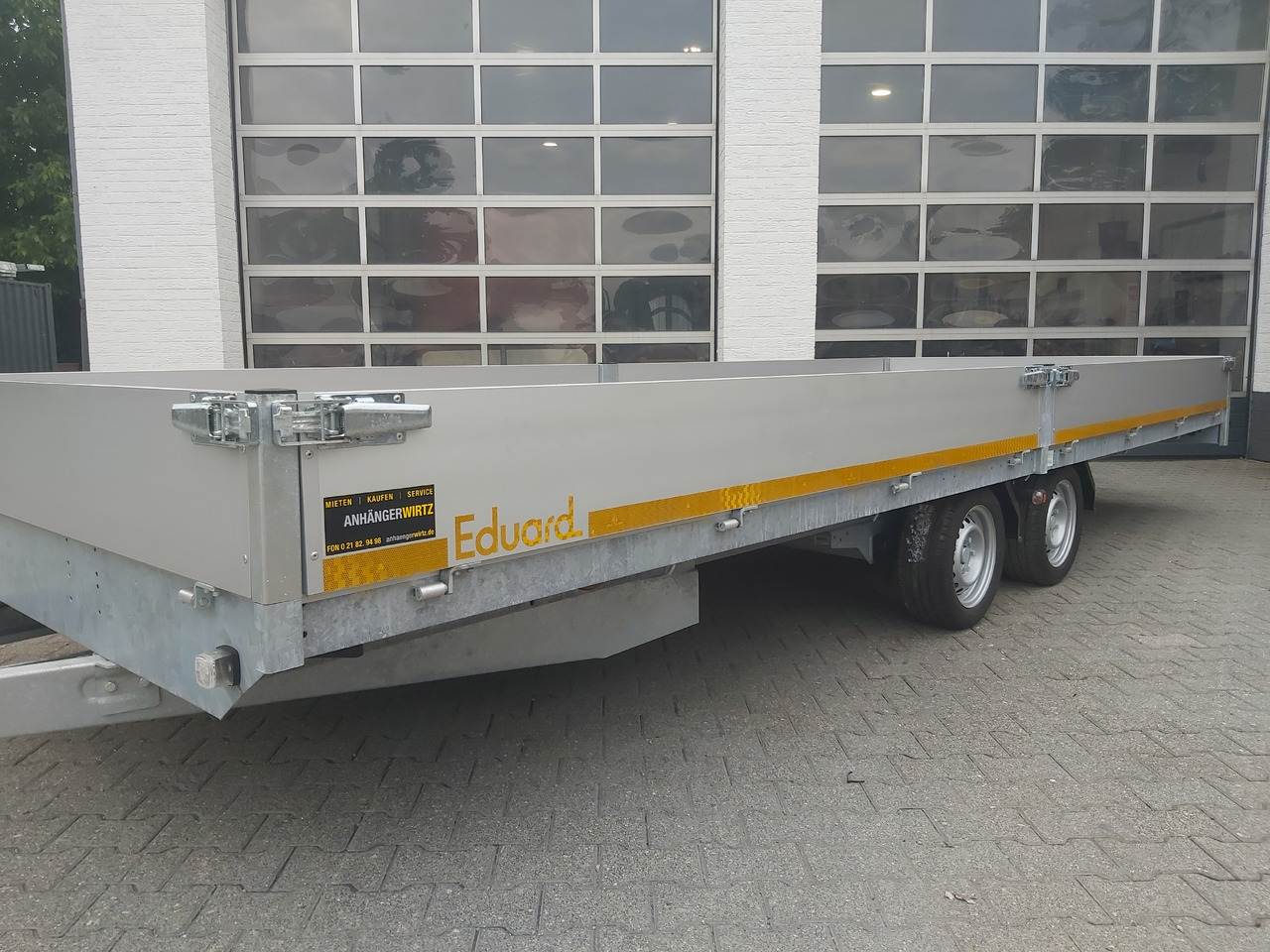 Hochlader 556x200x30cm 13" niedrig Fahrwerk 3500kg Abverkauf Aktion - Remorque plateau: photos 2 Hochlader 556x200x30cm 13" niedrig Fahrwerk 3500kg Abverkauf Aktion - Remorque plateau: photos 2