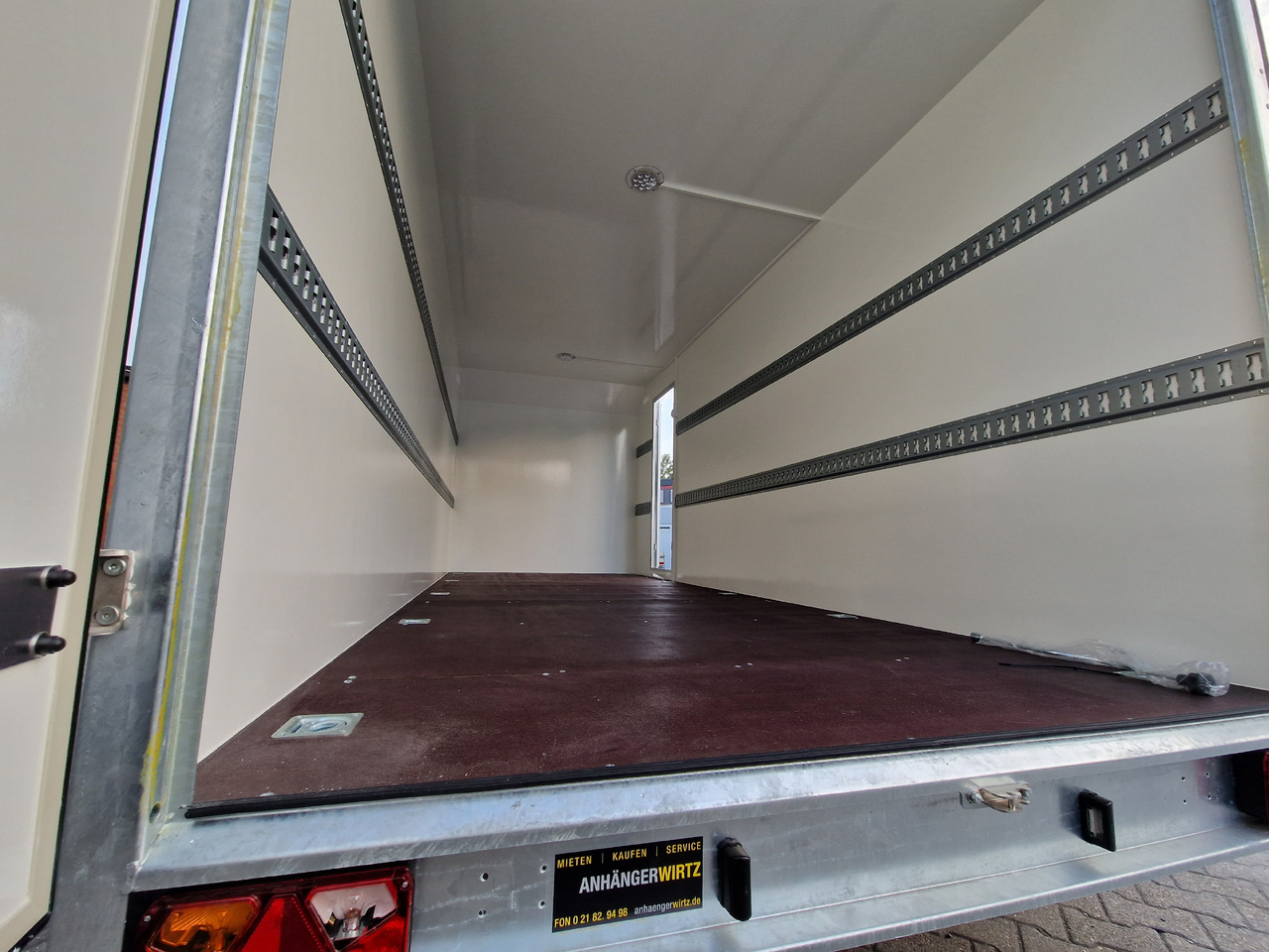 Remorque fourgon Hochlader Koffer TFSP 500T.00 500x200x210cm aero Zurrsystem Seitentür IL 13" (XXL) 3500kg 100km/H: photos 7