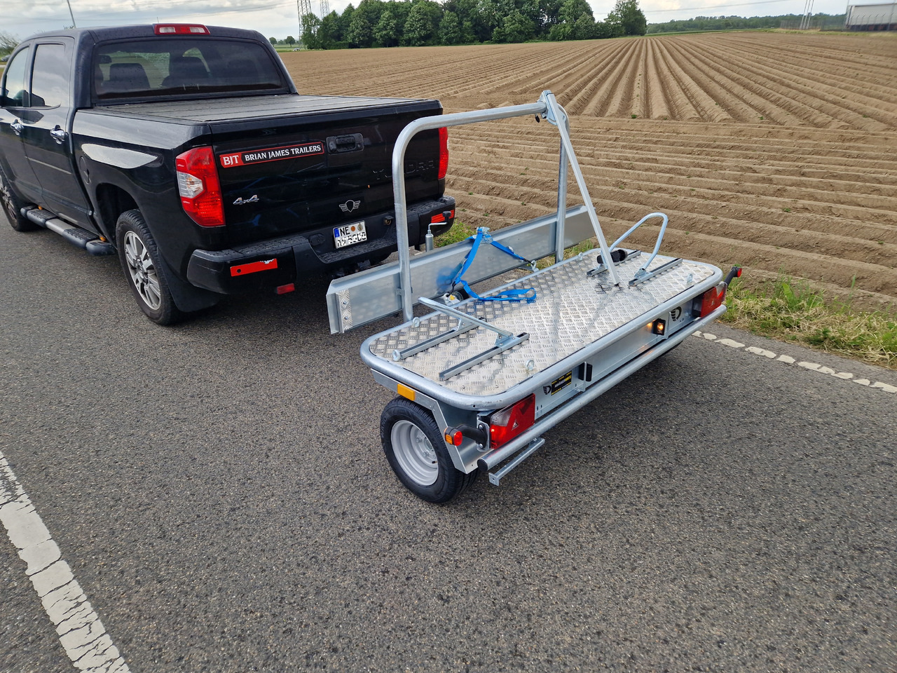 Motorradanhänger Roadster Motocamp 1 quer 200x80cm 750kg 100km/H - Remorque pour moto: photos 2 Motorradanhänger Roadster Motocamp 1 quer 200x80cm 750kg 100km/H - Remorque pour moto: photos 2