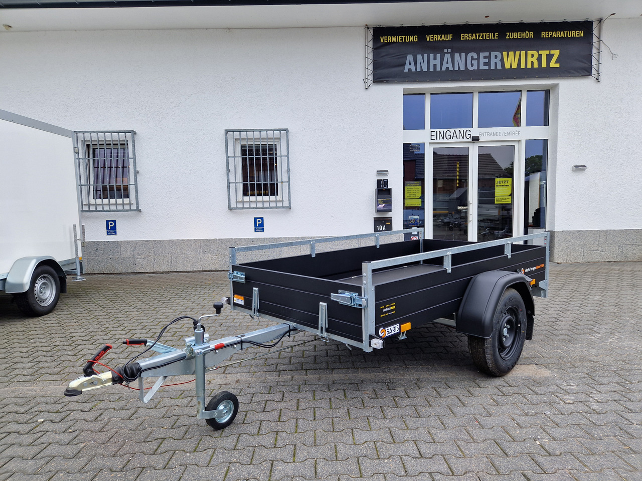 Saris Anhänger DV135 McAlu Pro MP 255x133x44cm black klappbare Vorderwand 1350kg - Remorque voiture: photos 2 Saris Anhänger DV135 McAlu Pro MP 255x133x44cm black klappbare Vorderwand 1350kg - Remorque voiture: photos 2