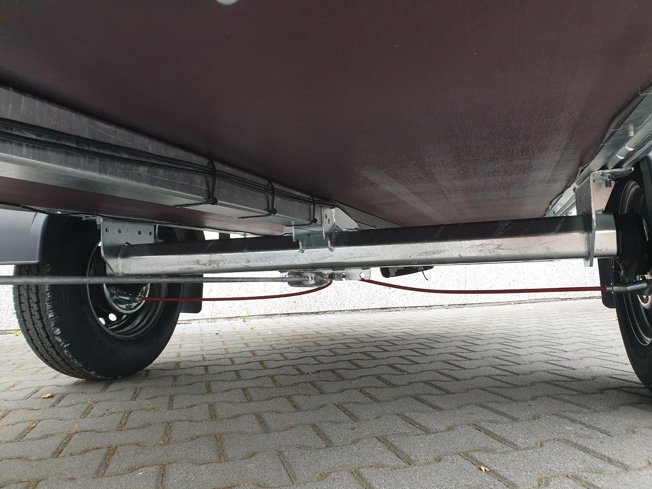 Saris BMG 135 Classic Wood 255x133x45cm (S) 1350kg Abverkauf Aktion - Remorque voiture: photos 4 Saris BMG 135 Classic Wood 255x133x45cm (S) 1350kg Abverkauf Aktion - Remorque voiture: photos 4