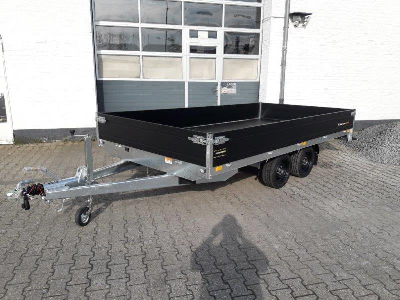 Saris PL406 204 2700 2 406x204x35cm black Edition LED Beleuchtung 13" ( XL) 2700kg Januar Aktion - Remorque plateau: photos 1 Saris PL406 204 2700 2 406x204x35cm black Edition LED Beleuchtung 13" ( XL) 2700kg Januar Aktion - Remorque plateau: photos 1