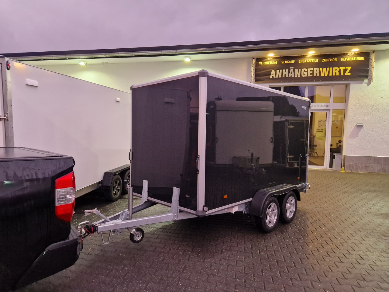 Variant 2517 C4 Edition black 346x168x188cm Alufelgen 2500kg 100 km/H - Remorque fourgon: photos 1 Variant 2517 C4 Edition black 346x168x188cm Alufelgen 2500kg 100 km/H - Remorque fourgon: photos 1