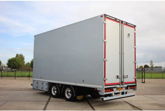 DRACO Middenas aanhangwagen bloemen / planten verkoopwagen - Remorque fourgon: photos 1 DRACO Middenas aanhangwagen bloemen / planten verkoopwagen - Remorque fourgon: photos 1