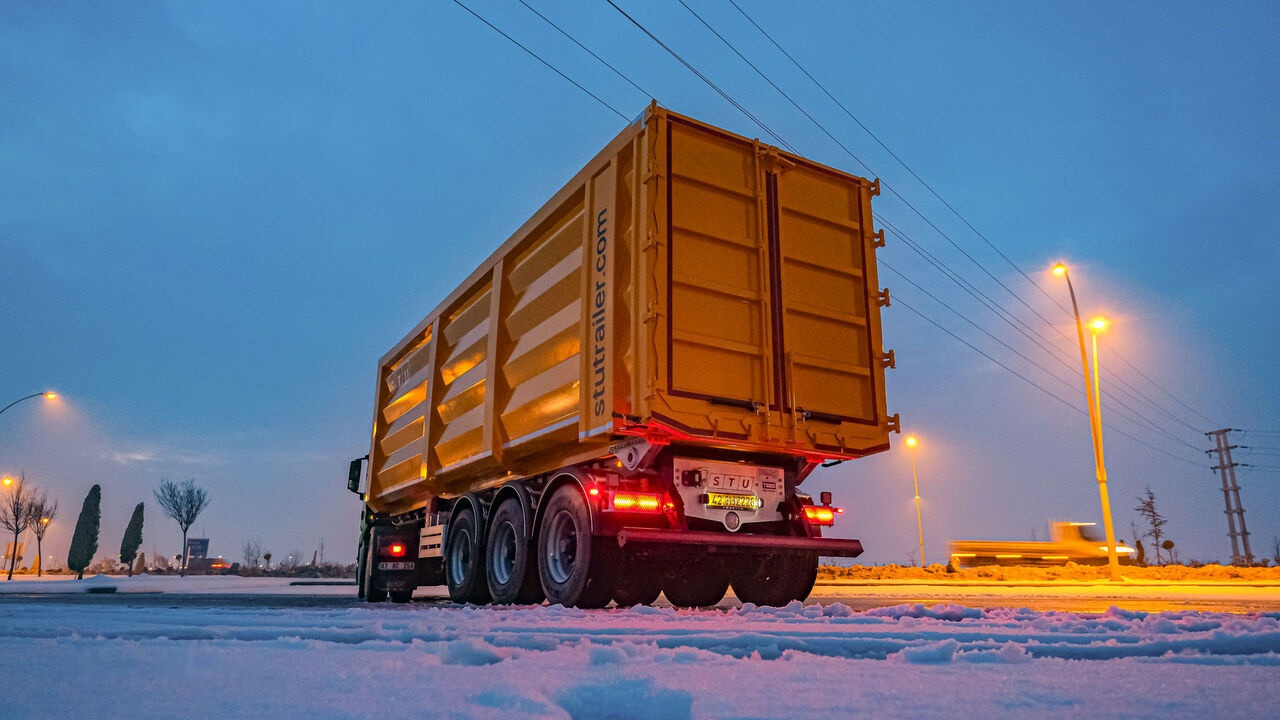 STU SCRAP METAL TIPPER TRAILER / 55M3 TO 71 M3 - Semi-remorque benne: photos 3 STU SCRAP METAL TIPPER TRAILER / 55M3 TO 71 M3 - Semi-remorque benne: photos 3