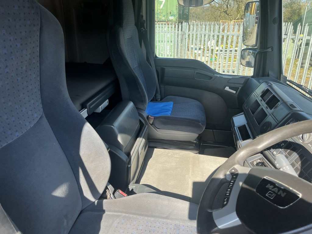 MAN TGA 26-430 6x2 Tractor Unit - Tracteur routier: photos 5 MAN TGA 26-430 6x2 Tractor Unit - Tracteur routier: photos 5