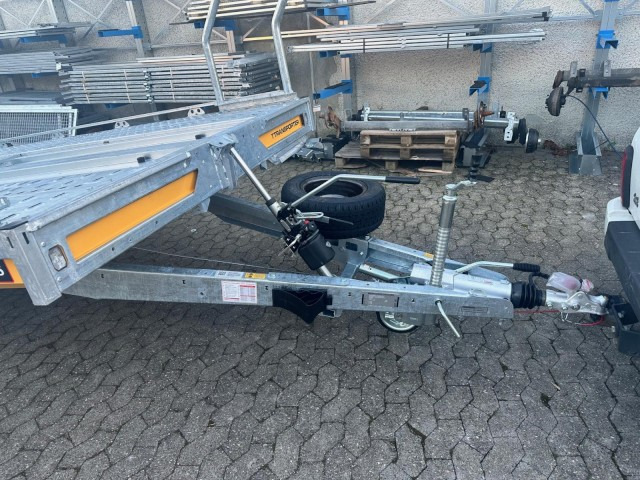 Brian James T Transporter, 231-5021-35-2-12, 5000 x 2150 mm, 3,5 to. kippbar mit Auffahrrampen - Remorque porte-voitures: photos 2 Brian James T Transporter, 231-5021-35-2-12, 5000 x 2150 mm, 3,5 to. kippbar mit Auffahrrampen - Remorque porte-voitures: photos 2