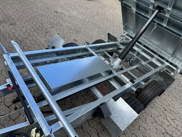 Humbaur 3-Seitenkipper HTK 2700.27 E-Pumpe Alu, 2670 x 1500 x 350 mm, 2,7 to. - Remorque benne: photos 5 Humbaur 3-Seitenkipper HTK 2700.27 E-Pumpe Alu, 2670 x 1500 x 350 mm, 2,7 to. - Remorque benne: photos 5