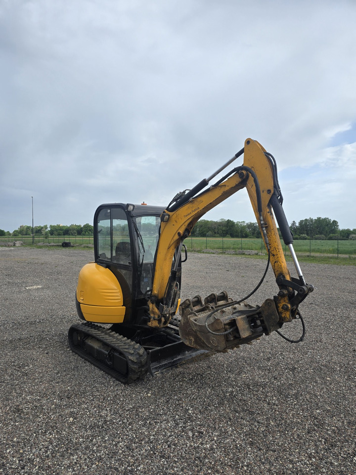 JCB 8026 CTS - Mini pelle: photos 1 JCB 8026 CTS - Mini pelle: photos 1