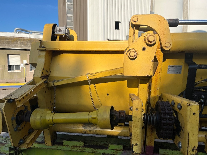 Fantini LH3 - Moissonneuse-batteuse: photos 5 Fantini LH3 - Moissonneuse-batteuse: photos 5