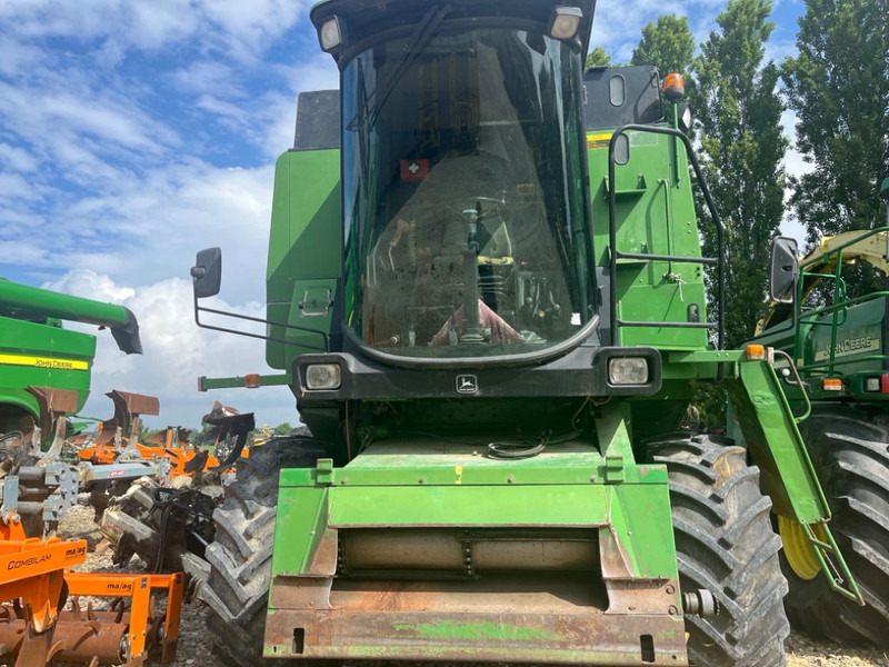 John Deere 1177 - Moissonneuse-batteuse: photos 2 John Deere 1177 - Moissonneuse-batteuse: photos 2