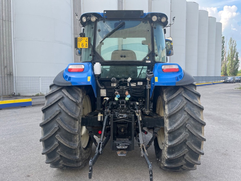 New Holland T 5.95 DC - Tracteur agricole: photos 5 New Holland T 5.95 DC - Tracteur agricole: photos 5