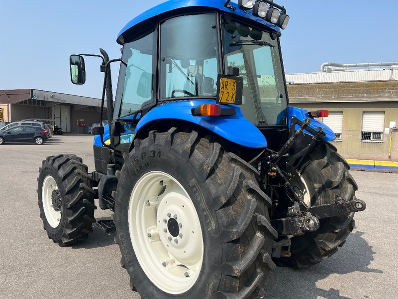 Tracteur agricole New Holland TD 90 D: photos 7 Tracteur agricole New Holland TD 90 D: photos 7