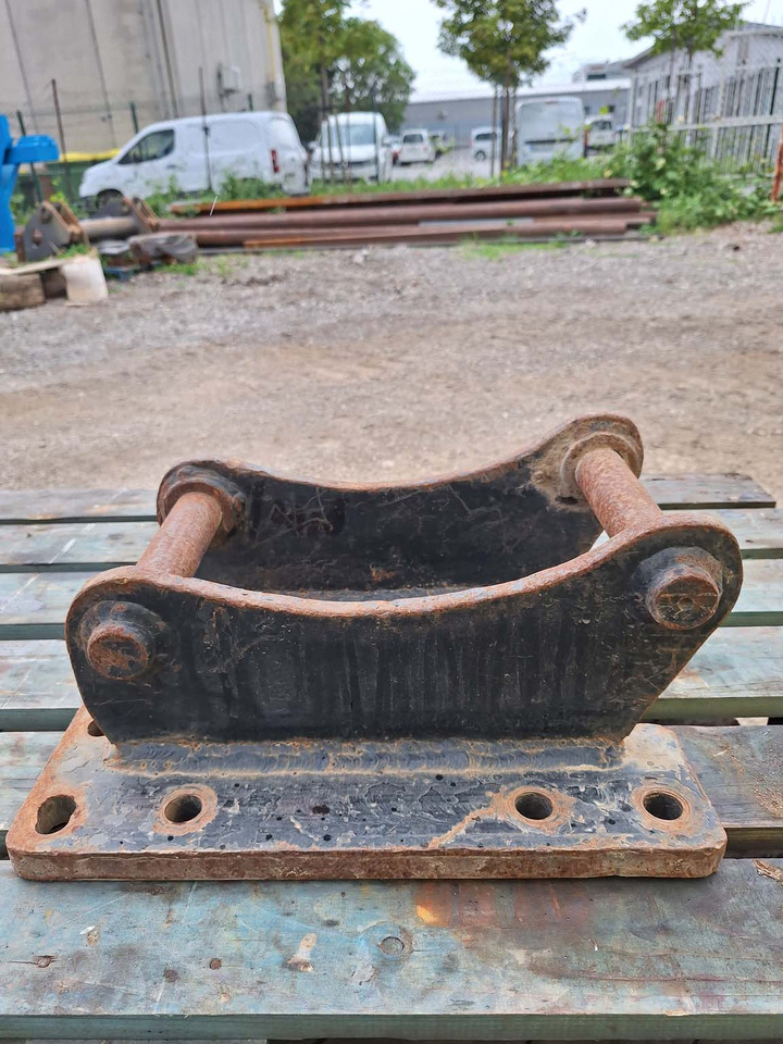 Attachment plate 430x380 - Attache rapide pour Engins de chantier: photos 5 Attachment plate 430x380 - Attache rapide pour Engins de chantier: photos 5