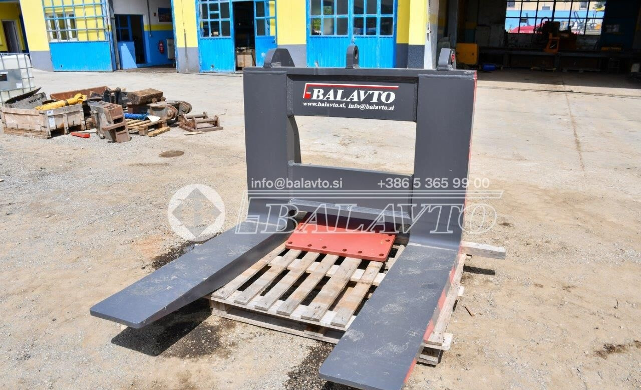 Balavto Block handling forks for Volvo L220 and L180 - Fourches: photos 1 Balavto Block handling forks for Volvo L220 and L180 - Fourches: photos 1