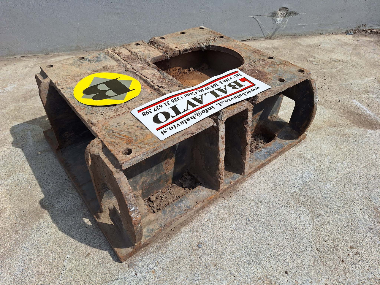 Balavto attachment plate B1 - Attache rapide pour Engins de chantier: photos 3 Balavto attachment plate B1 - Attache rapide pour Engins de chantier: photos 3