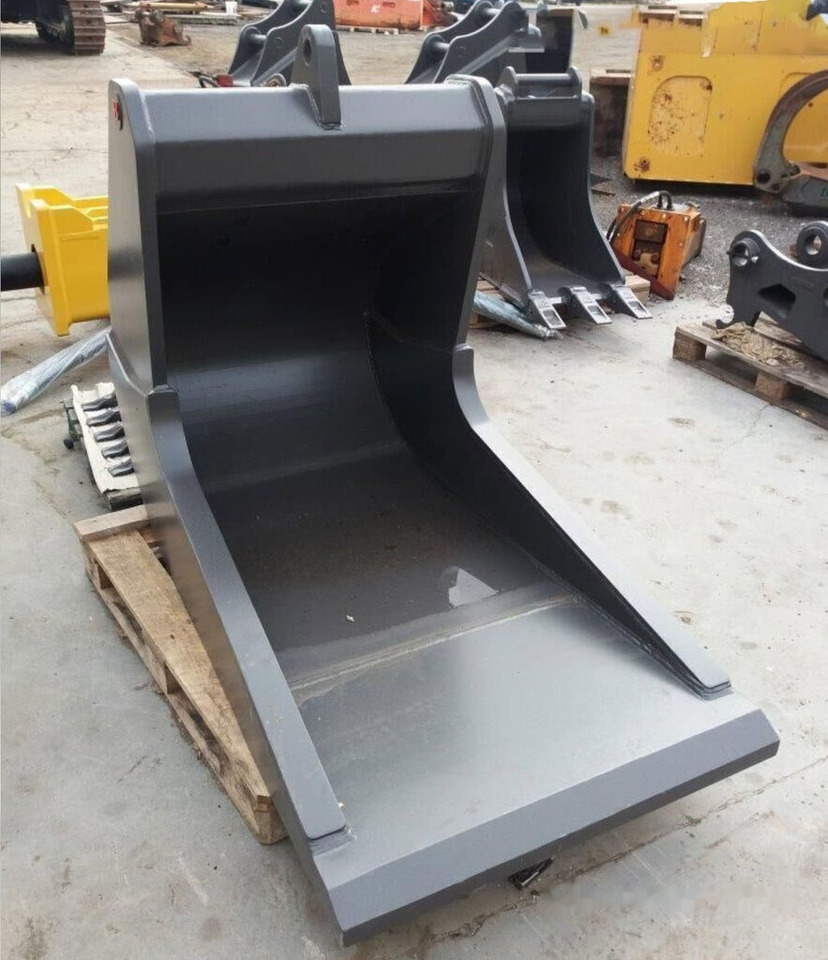 Balavto quarry bucket 1000 mm - Godet pour pelle pour Engins de chantier: photos 1 Balavto quarry bucket 1000 mm - Godet pour pelle pour Engins de chantier: photos 1
