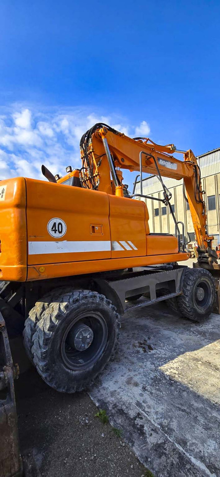 DOOSAN DX160W - Pelle sur pneus: photos 5 DOOSAN DX160W - Pelle sur pneus: photos 5