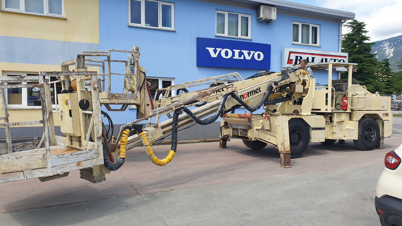 Normet Himec 9905 BT - Machine d'exploitation minière: photos 5 Normet Himec 9905 BT - Machine d'exploitation minière: photos 5