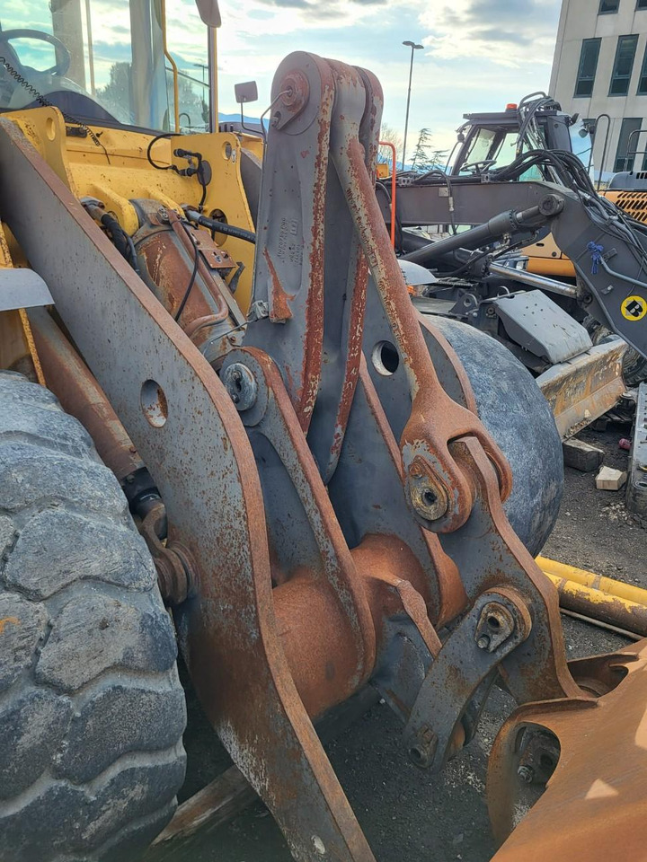 Volvo lifting framework - Pièces de rechange pour Chargeuse: photos 3 Volvo lifting framework - Pièces de rechange pour Chargeuse: photos 3