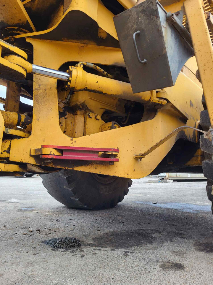 Rear frame - Frame/ Châssis pour Chargeuse: photos 3 Rear frame - Frame/ Châssis pour Chargeuse: photos 3