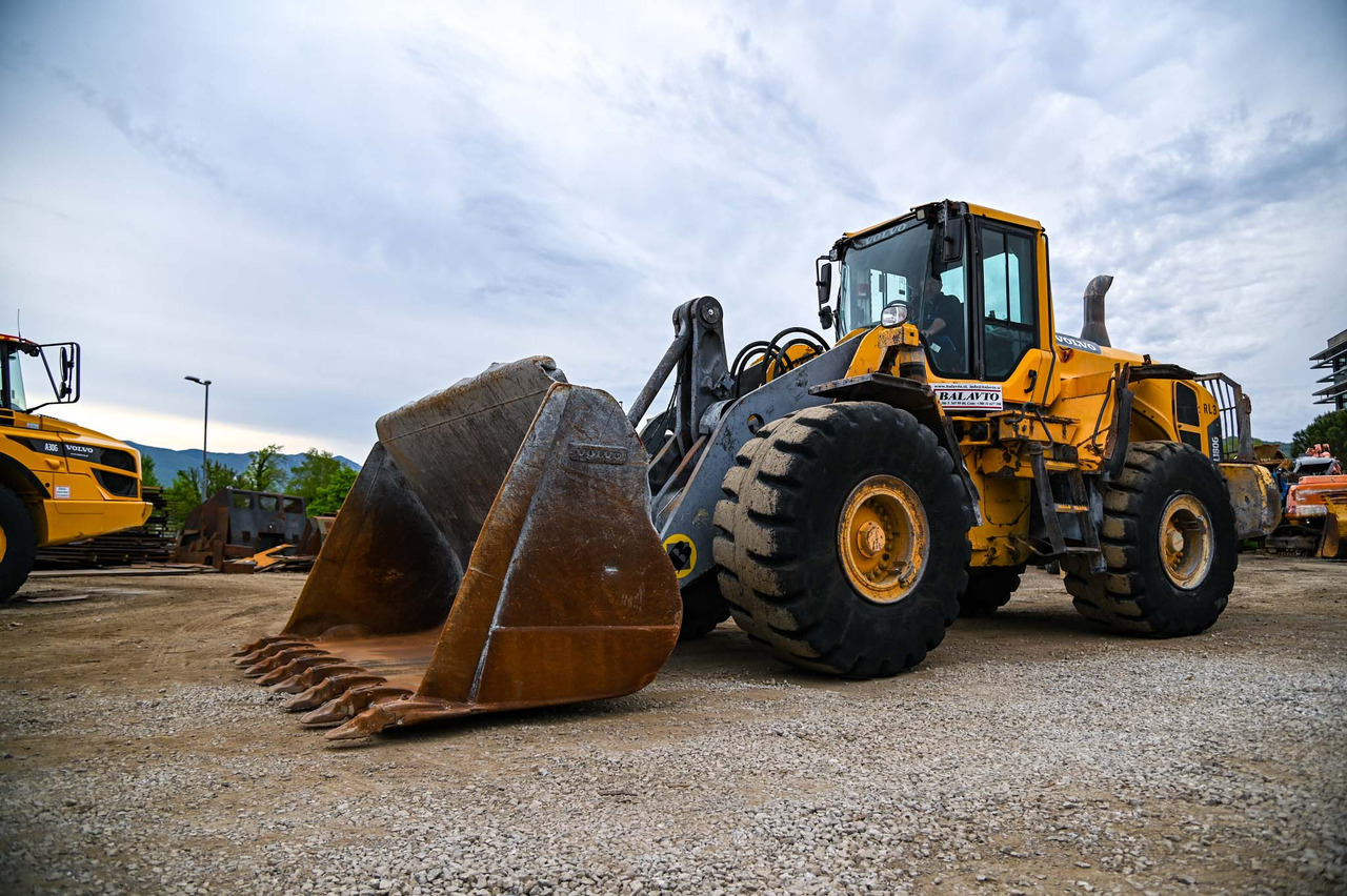 VOLVO L180G - Chargeuse sur pneus: photos 1 VOLVO L180G - Chargeuse sur pneus: photos 1