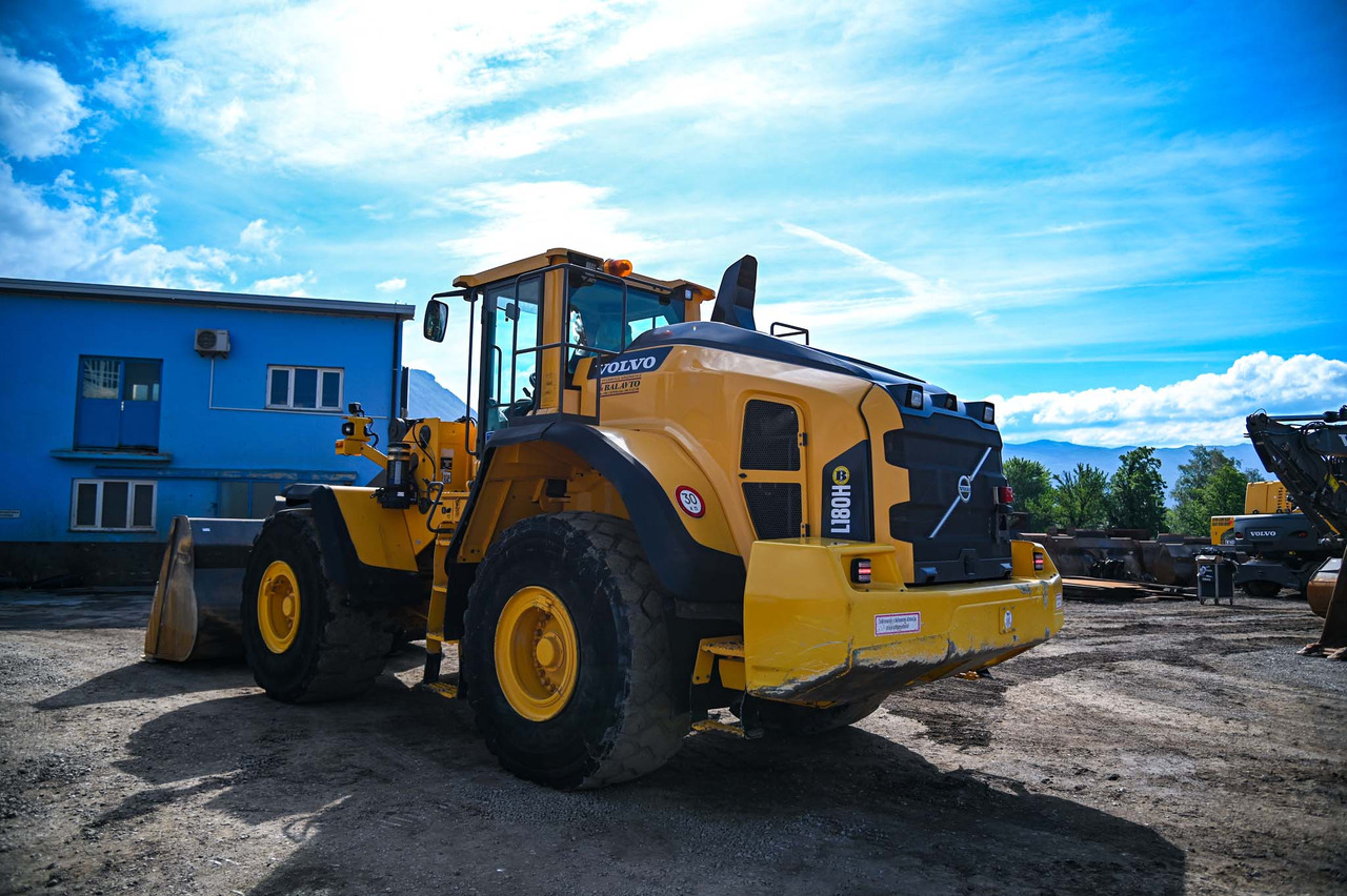 VOLVO L180H - Chargeuse sur pneus: photos 4 VOLVO L180H - Chargeuse sur pneus: photos 4