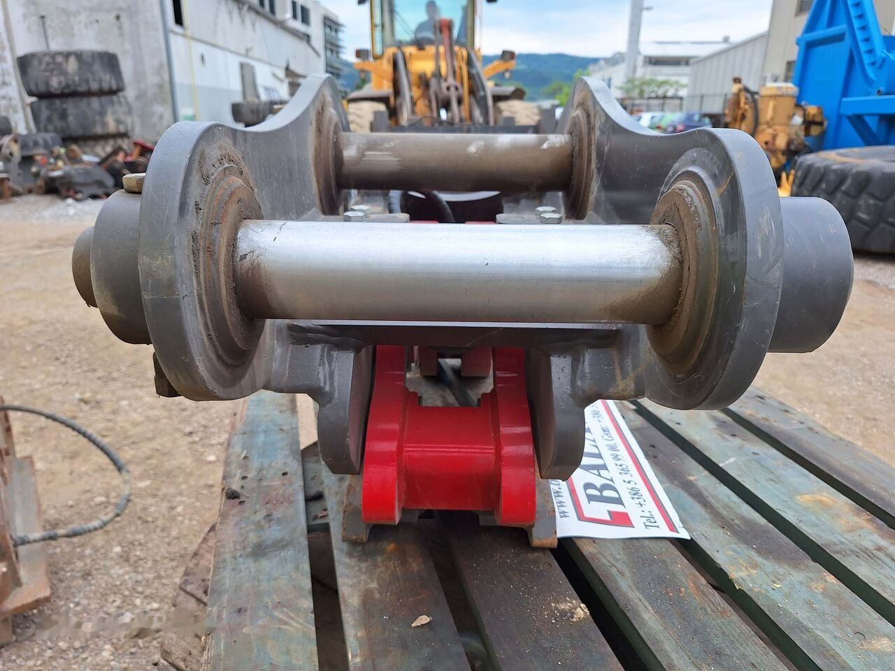 Attache rapide pour Pelle Volvo 14736062   Volvo EC140, ECR145, EW140: photos 7