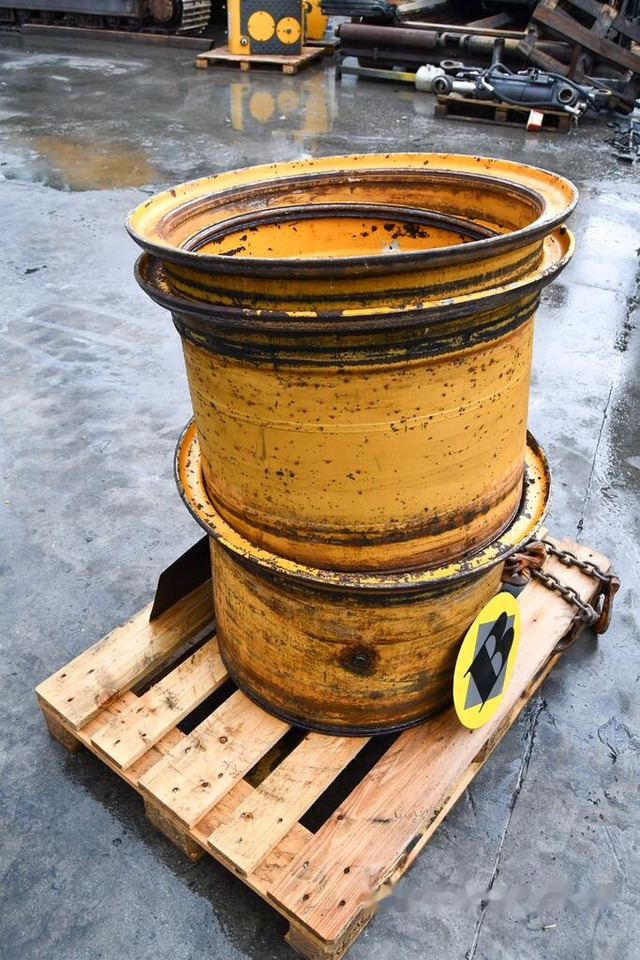 Volvo 4400, 6300, L90, L90B, L70 - Jante: photos 3 Volvo 4400, 6300, L90, L90B, L70 - Jante: photos 3