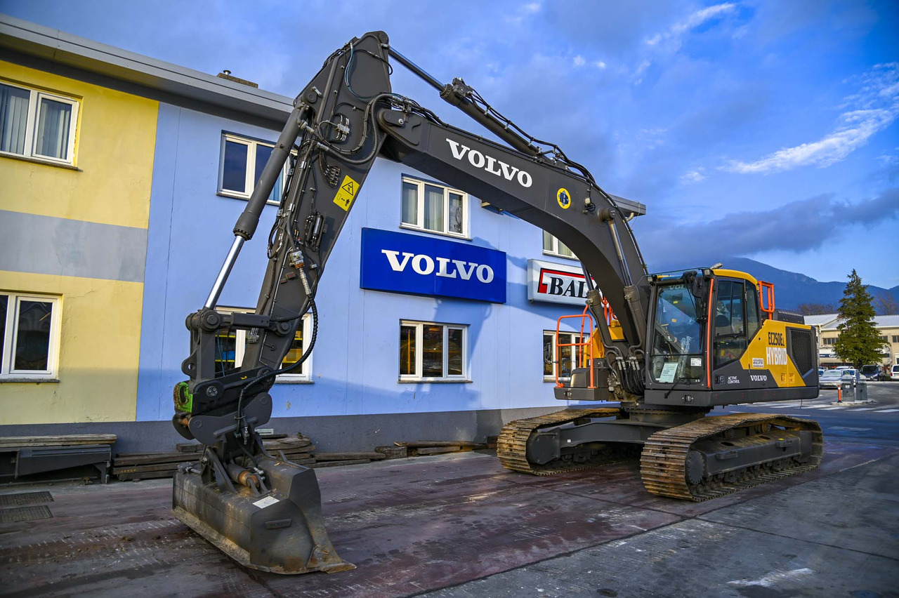 Volvo EC250EL Hybrid - Pelle sur chenille: photos 2 Volvo EC250EL Hybrid - Pelle sur chenille: photos 2