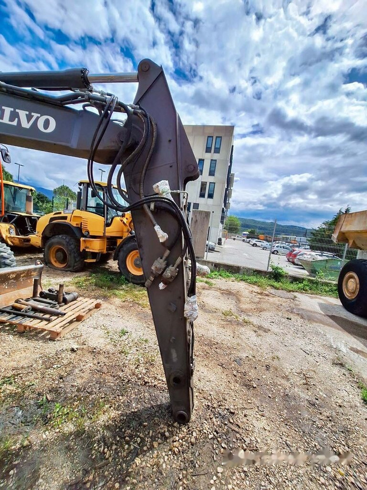 Volvo dipper arm 14767942 Volvo EWR150E - Flèche pour Pelle: photos 4 Volvo dipper arm 14767942 Volvo EWR150E - Flèche pour Pelle: photos 4