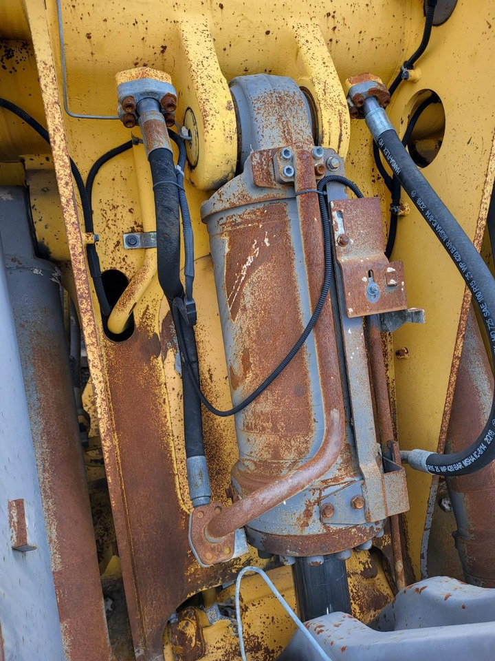Volvo hydraulic cylinder - Vérin hydraulique pour Chargeuse: photos 2 Volvo hydraulic cylinder - Vérin hydraulique pour Chargeuse: photos 2